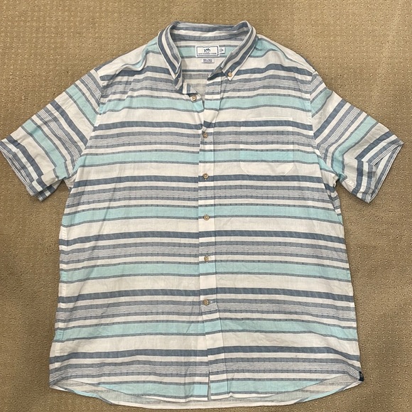 Southern Tide Button Up - Picture 1 of 5